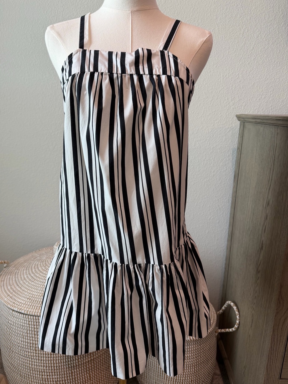 Urban Outfitters Alice & UO Anais Drop-Waist Dress Adjustable Strap Size SP